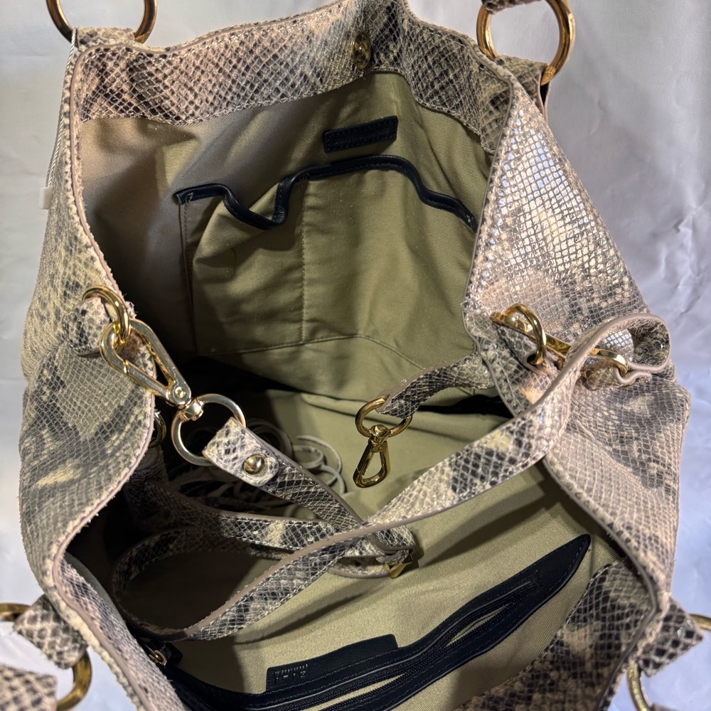 Michael kors // grey, black snake print shoulder tote with crossbody strap - Picture 6 of 11